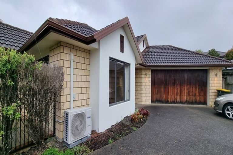 Photo of property in 6 Friar Close, Flat Bush, Auckland, 2019