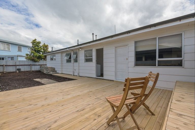 Photo of property in 23a Haydon Street, Roslyn, Palmerston North, 4414