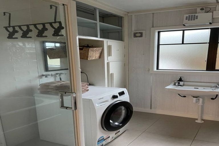 Photo of property in 67 Nortons Road, Avonhead, Christchurch, 8042