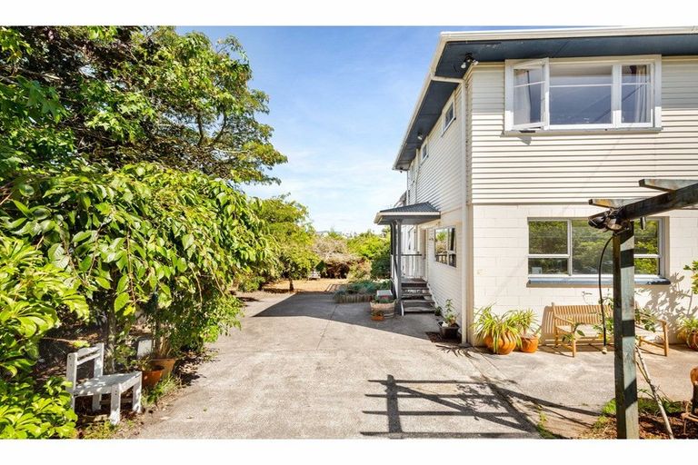 Photo of property in 7 Celsmere Lane, Te Atatu Peninsula, Auckland, 0610
