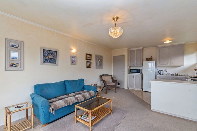 Photo of property in 2/2 Palm Court Drive, Glen Eden, Auckland, 0602