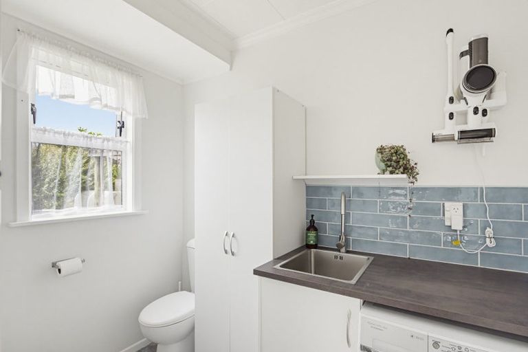 Photo of property in 22 Gray Avenue, Paraparaumu Beach, Paraparaumu, 5032