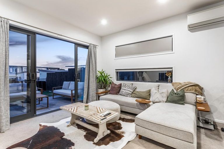 Photo of property in 5 Dorricott Avenue, Hobsonville, Auckland, 0616