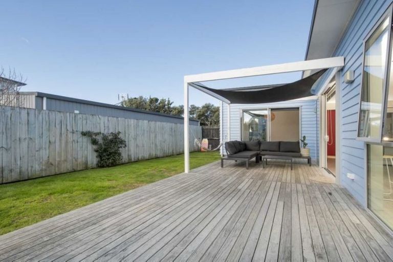 Photo of property in 11 Coprosma Close, Papamoa Beach, Papamoa, 3118