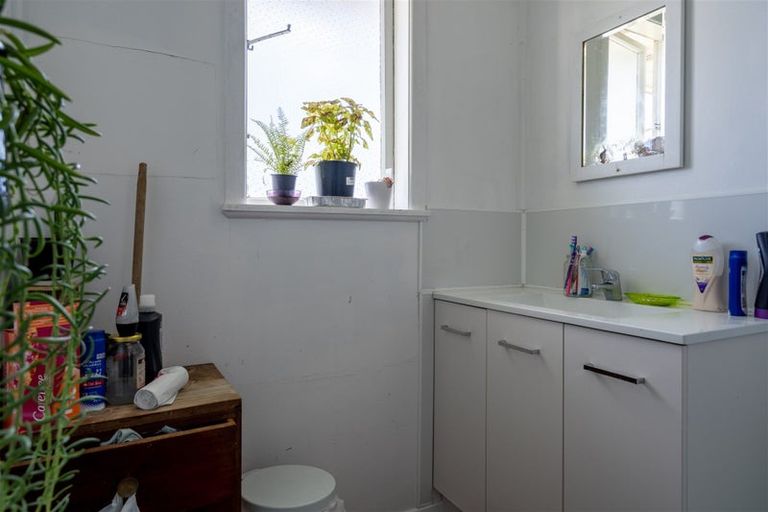 Photo of property in 8 Smeath Road, Kawakawa, 0210