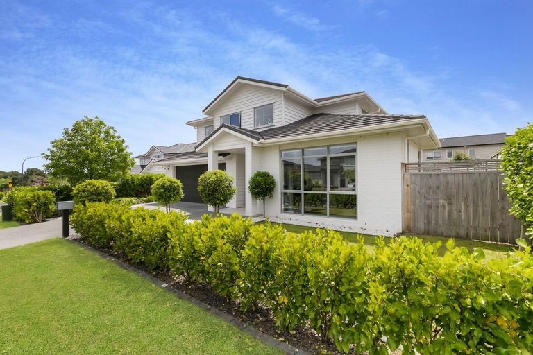 Photo of property in 4 Allium Avenue, Karaka, Papakura, 2113