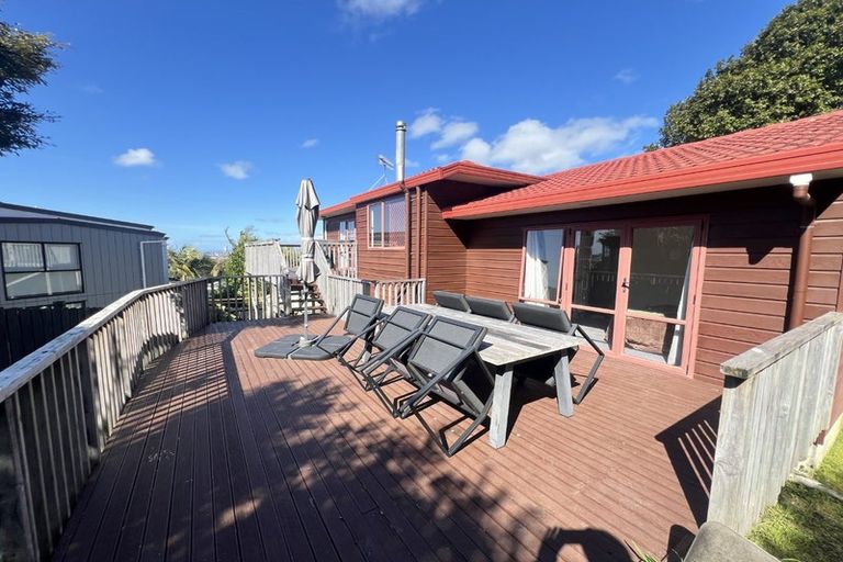 Photo of property in 14 St Thomas More Lane, Glenfield, Auckland, 0629