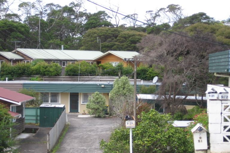 Photo of property in 3/21 Cresta Avenue, Beach Haven, Auckland, 0626