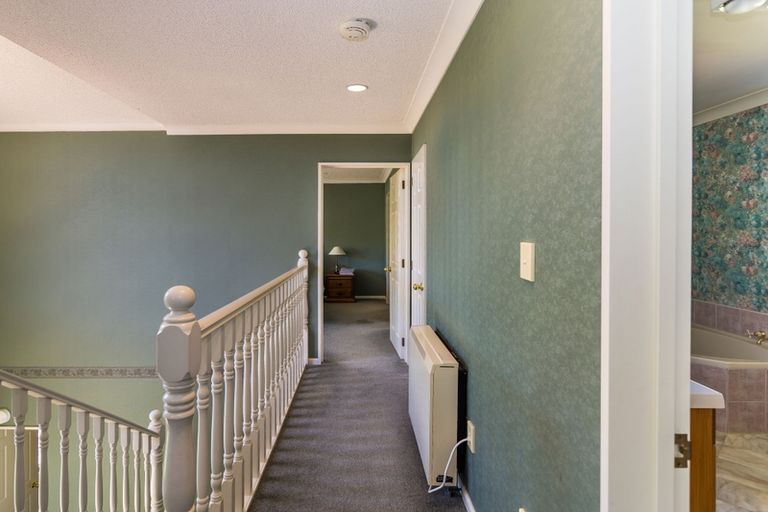 Photo of property in 29 Kenrigg Road East, Kinloch, Taupo, 3377