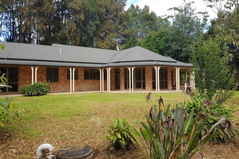 Photo of property in 7 Daphne Harden Lane, Paremoremo, Auckland, 0632