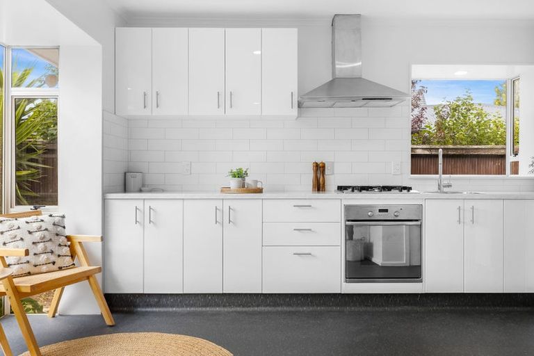 Photo of property in 94 Greenhaven Drive, Burwood, Christchurch, 8083