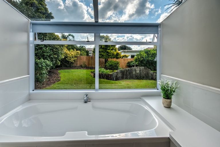 Photo of property in 15 Boucher Avenue, Te Puke, 3119