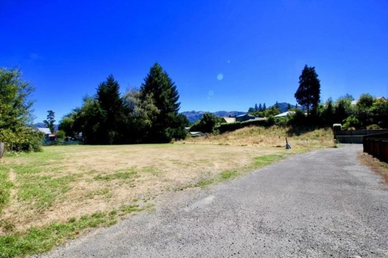 Photo of property in 10 Bath Street, Hanmer Springs, 7334