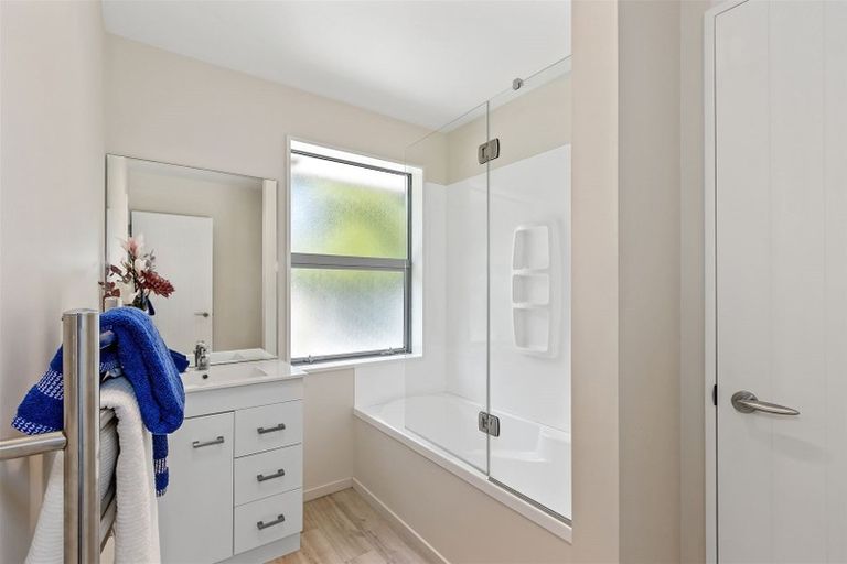 Photo of property in 1/6 Pawaho Place, Heathcote Valley, Christchurch, 8022