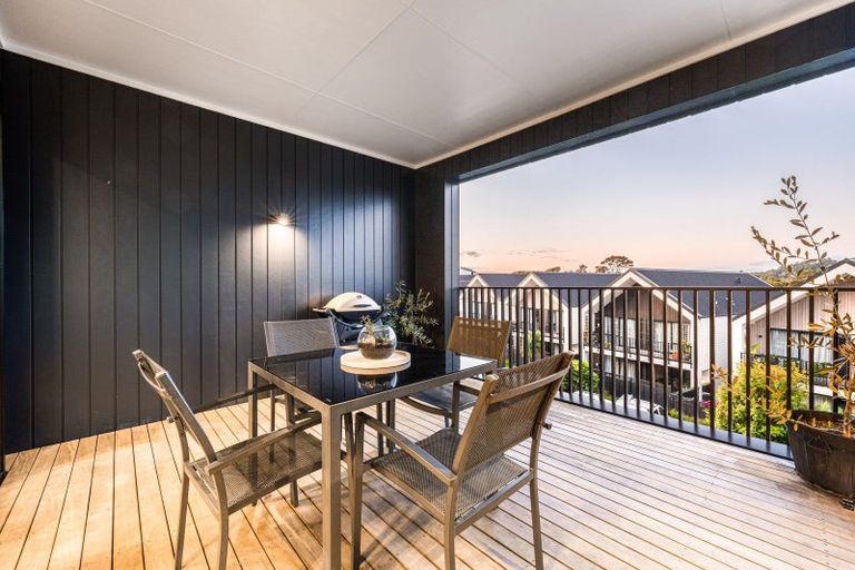 Photo of property in 82 Rangihina Road, Hobsonville, Auckland, 0616