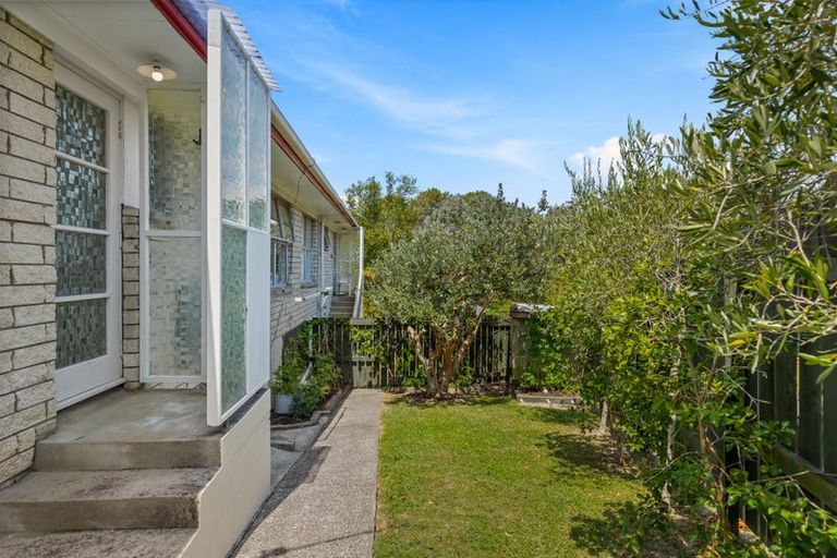 Photo of property in 1/168 Stredwick Drive, Torbay, Auckland, 0630
