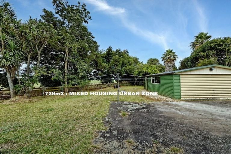 Photo of property in 1 Normandy Place, Henderson, Auckland, 0610