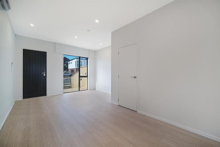 Photo of property in 19 Treeline Lane, Flat Bush, Auckland, 2019