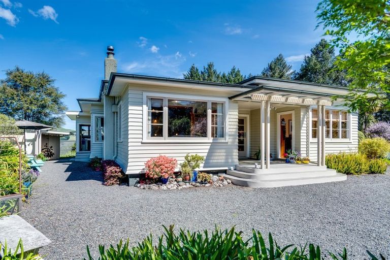 Photo of property in 213 Ellis Wallace Road, Eskdale, Napier, 4182
