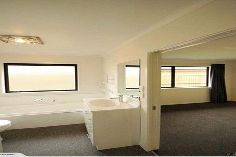 Photo of property in 3 Limbrick Crescent, Wigram, Christchurch, 8042