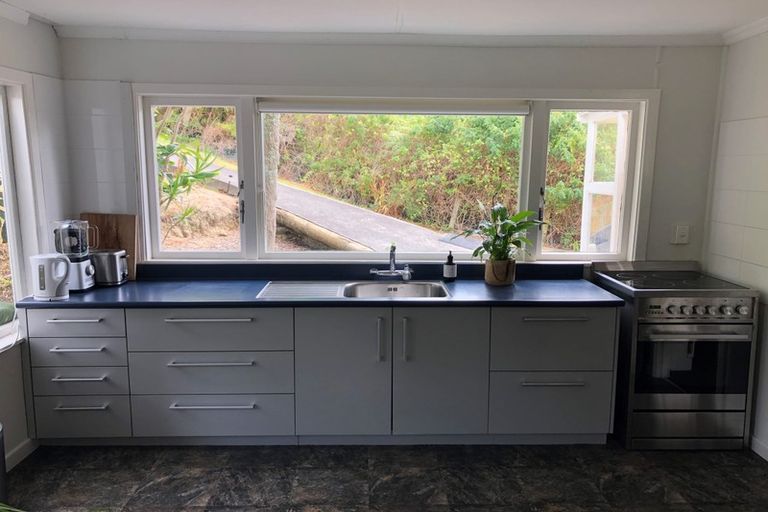 Photo of property in 109 Island Bay Road, Beach Haven, Auckland, 0626