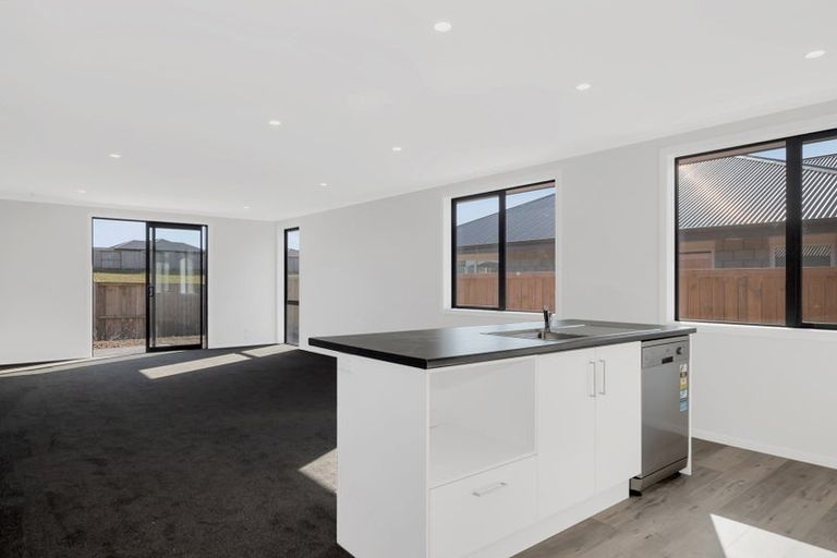 Photo of property in 33 Kiritiana Close, Pyes Pa, Tauranga, 3112