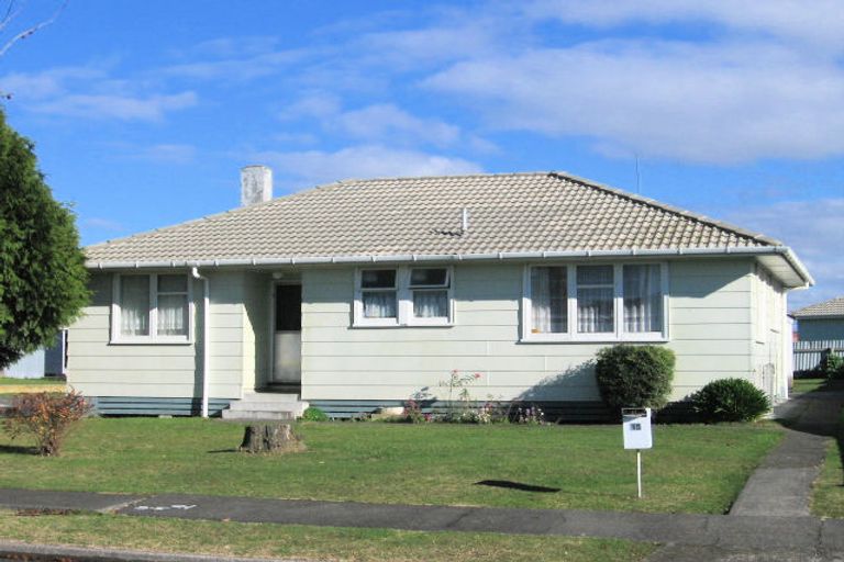Photo of property in 15 Dinwiddie Avenue, Onekawa, Napier, 4110