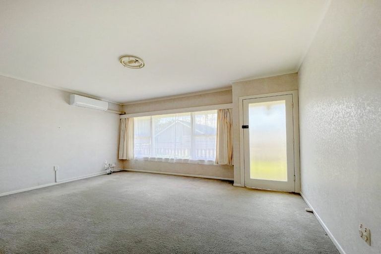 Photo of property in 2/17 Saltburn Road, Milford, Auckland, 0620