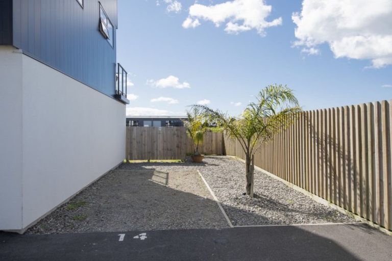 Photo of property in 14/22 Ashley Place, Papamoa Beach, Papamoa, 3118