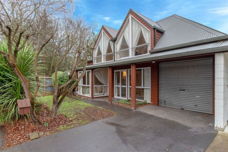 Photo of property in 2/67 Vincent Place, Opawa, Christchurch, 8023