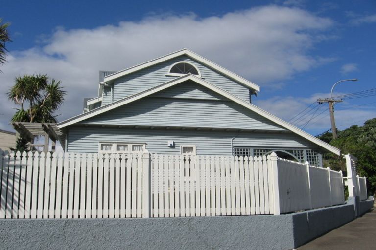 Photo of property in 15 Falkirk Avenue, Seatoun, Wellington, 6022