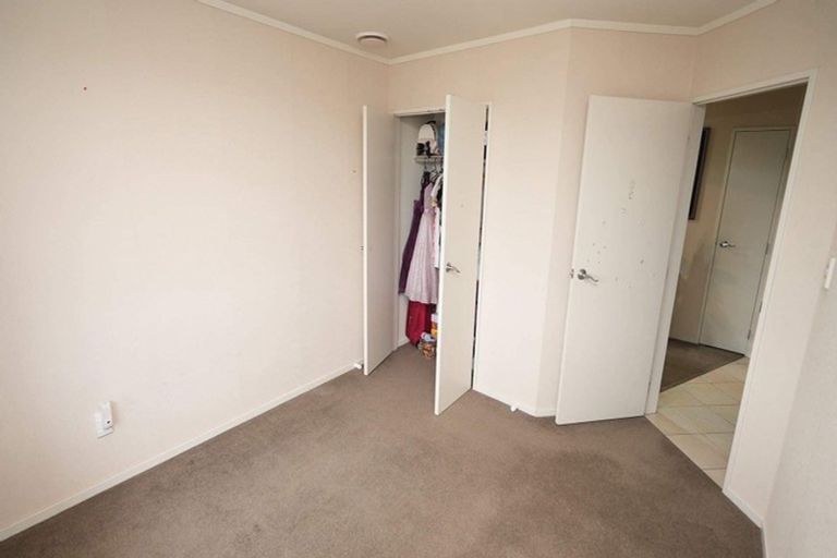 Photo of property in 21 Cleveland Heights, Kelvin Grove, Palmerston North, 4414