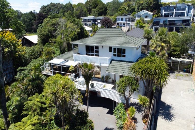 Photo of property in 105 Vivian Street, New Plymouth, 4310
