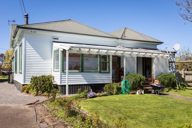 Photo of property in 36 Swinburn Street, Dannevirke, 4930