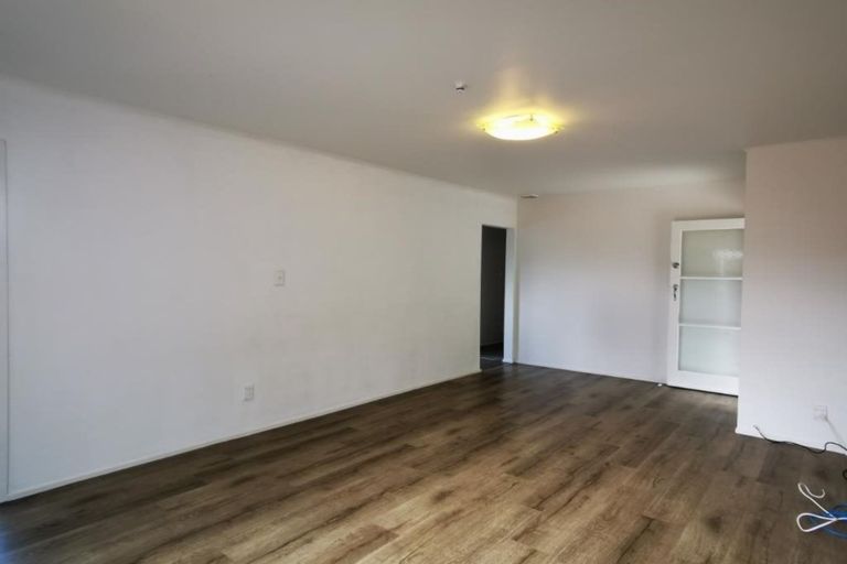 Photo of property in 21 Mcquarrie Avenue, Wattle Downs, Auckland, 2103