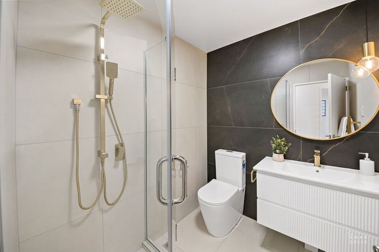 Photo of property in 75 Titirangi Road, New Lynn, Auckland, 0600