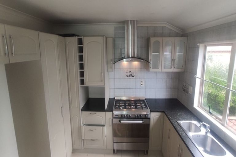 Photo of property in 48 Monte Cassino Place, Birkdale, Auckland, 0626