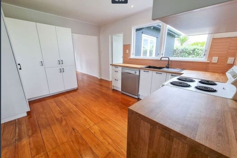 Photo of property in 36b Alberta Street, Point Chevalier, Auckland, 1022