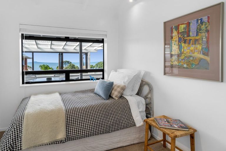Photo of property in 19 Zita Avenue, Matakatia, Whangaparaoa, 0930