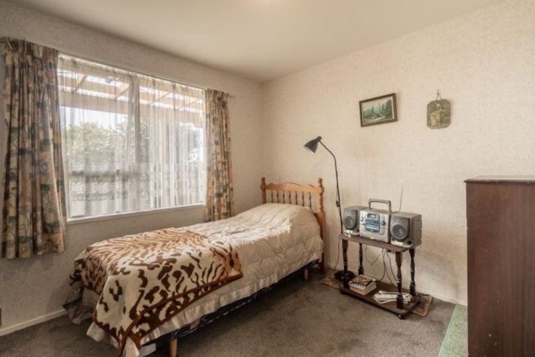 Photo of property in 66 Vivian Street, Burwood, Christchurch, 8083