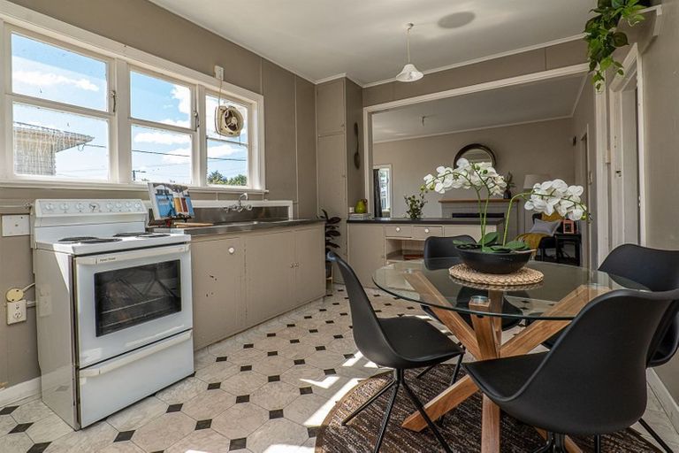 Photo of property in 39 Holland Street, Avonside, Christchurch, 8061