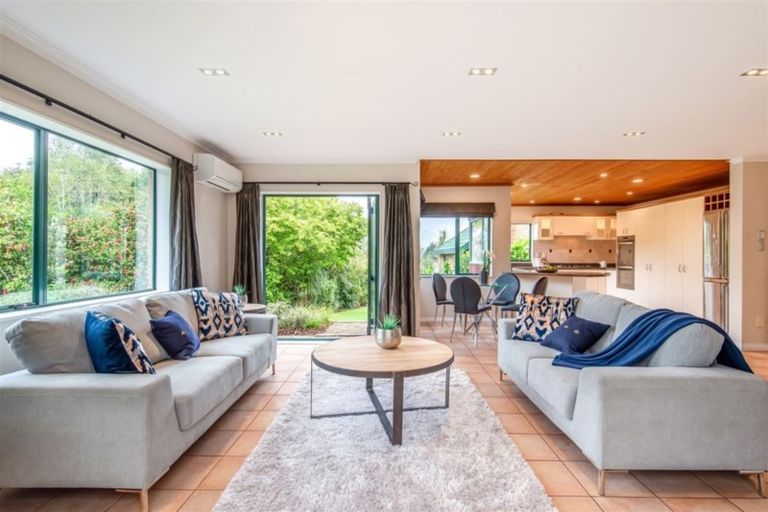 Photo of property in 105 Polo Prince Drive, Totara Park, Manurewa, 2576