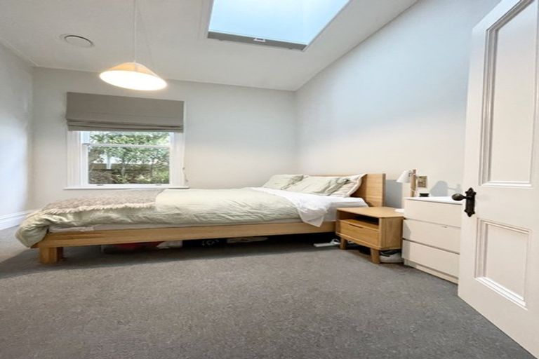 Photo of property in 45 Fairview Crescent, Kelburn, Wellington, 6012