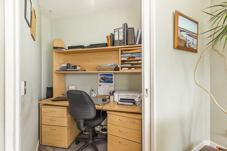 Photo of property in Alto Apartments, 2b/22 Telford Terrace, Oriental Bay, Wellington, 6011