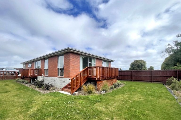 Photo of property in 185a Wainoni Road, Avondale, Christchurch, 8061