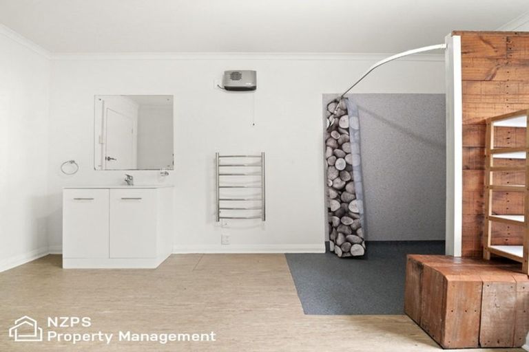 Photo of property in 25 Jellicoe Crescent, Kaikorai, Dunedin, 9010