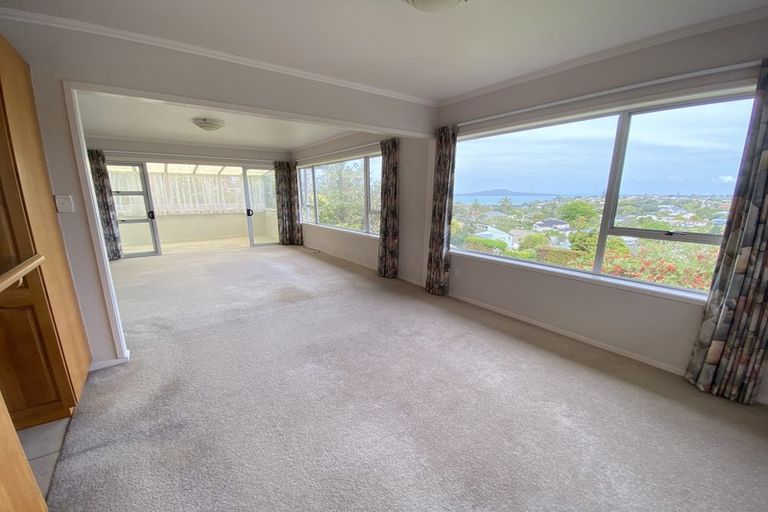 Photo of property in 23 Jellicoe Road, Murrays Bay, Auckland, 0630