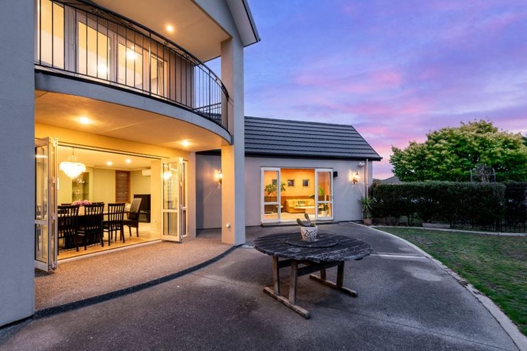 Photo of property in 9 Evergreen Place, Parklands, Christchurch, 8083