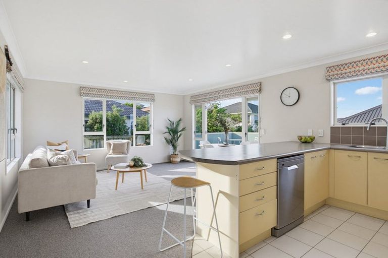 Photo of property in 20a Bowes Crescent, Strathmore Park, Wellington, 6022