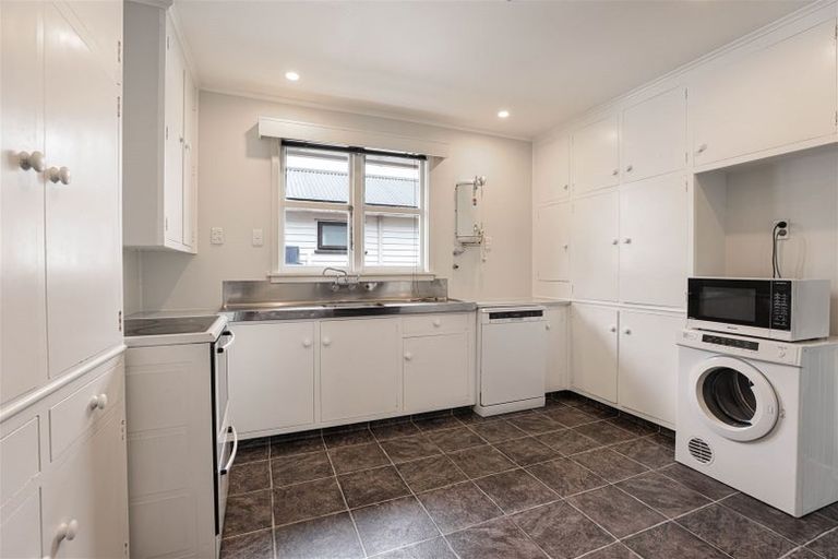 Photo of property in 13 Oxford Street, Hampstead, Ashburton, 7700
